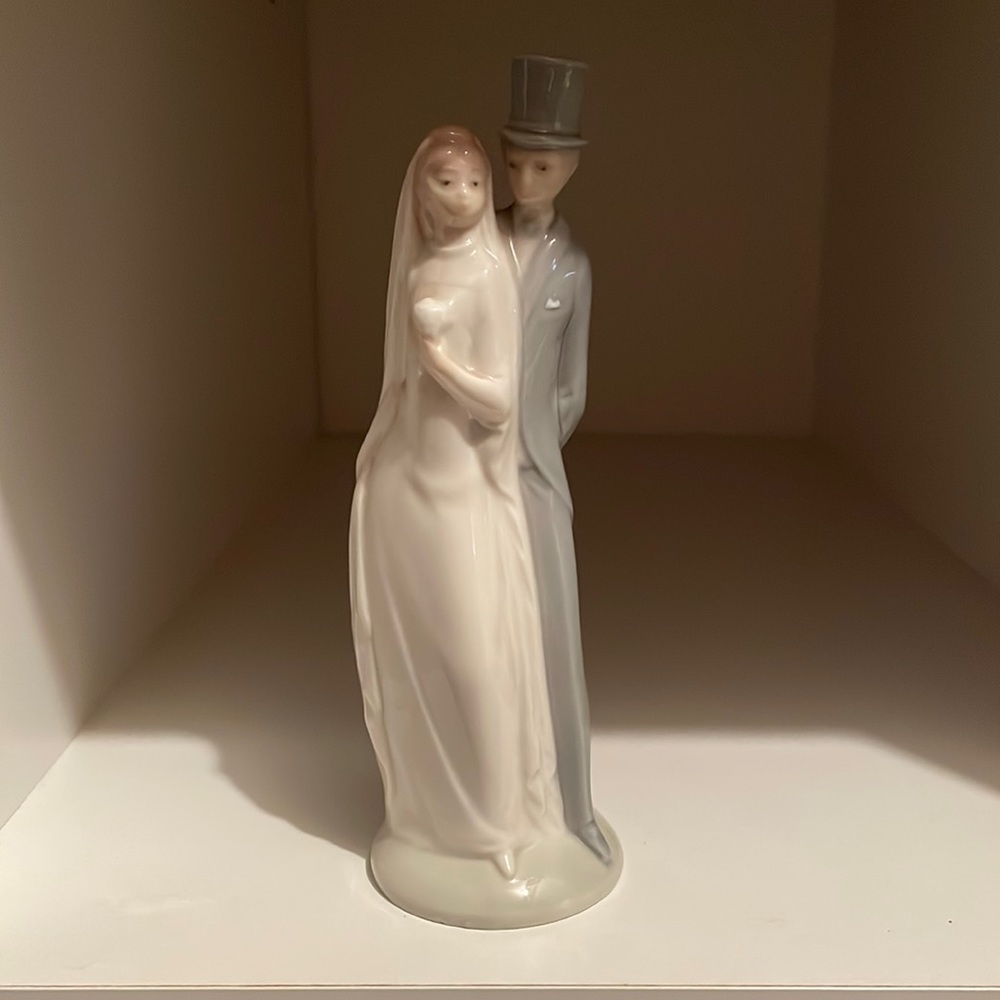 Lladro Bride & Groom